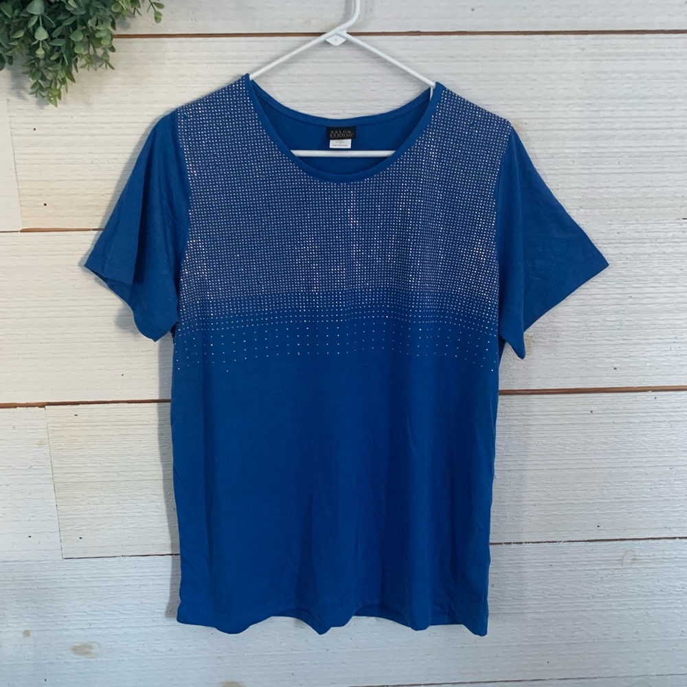 *NEW* Woman’s Blue T-Shirt with Rhinestone Accents. Size Large.